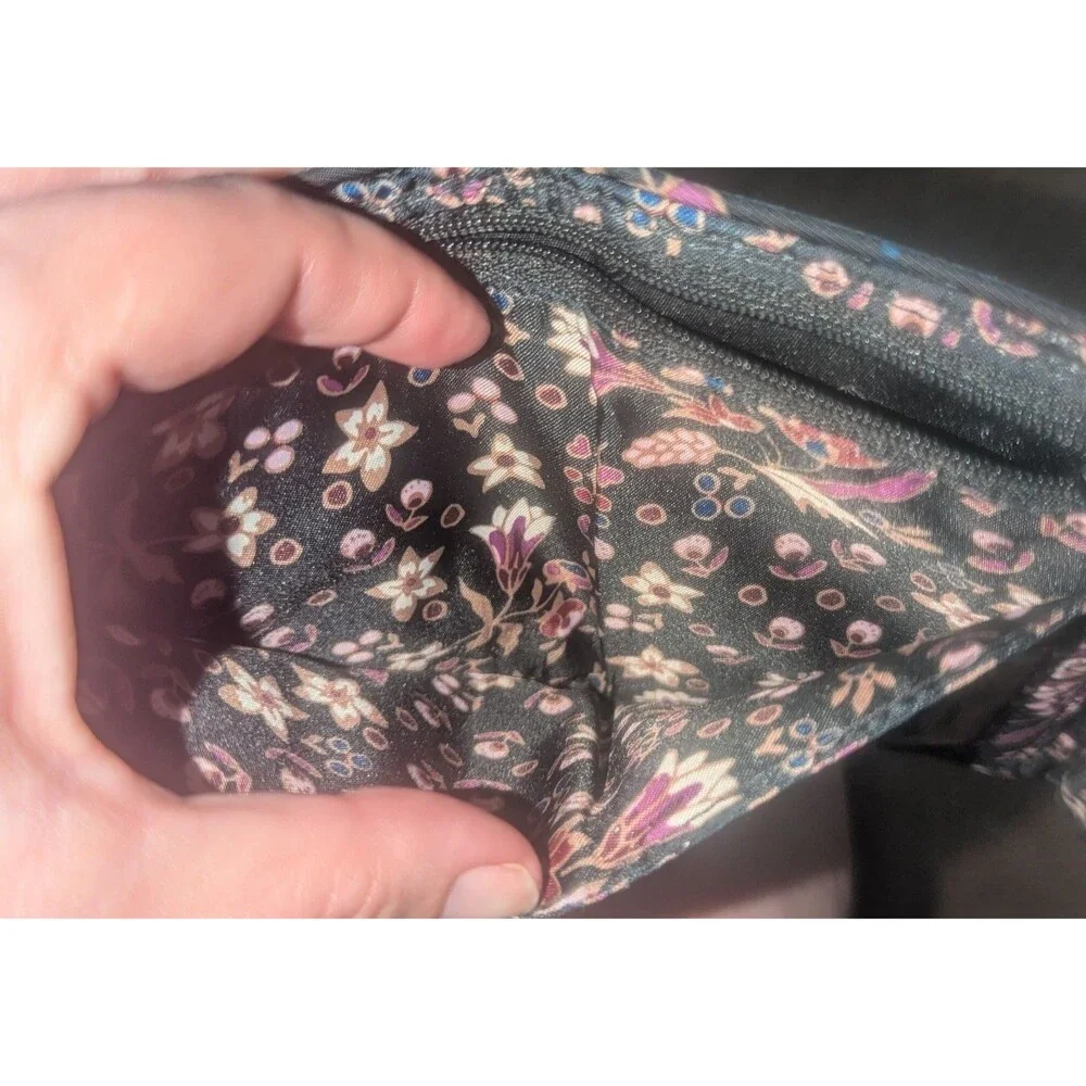 Vera Bradley ICONIC RFID RILEY WALLET In Garden Dream Trifold